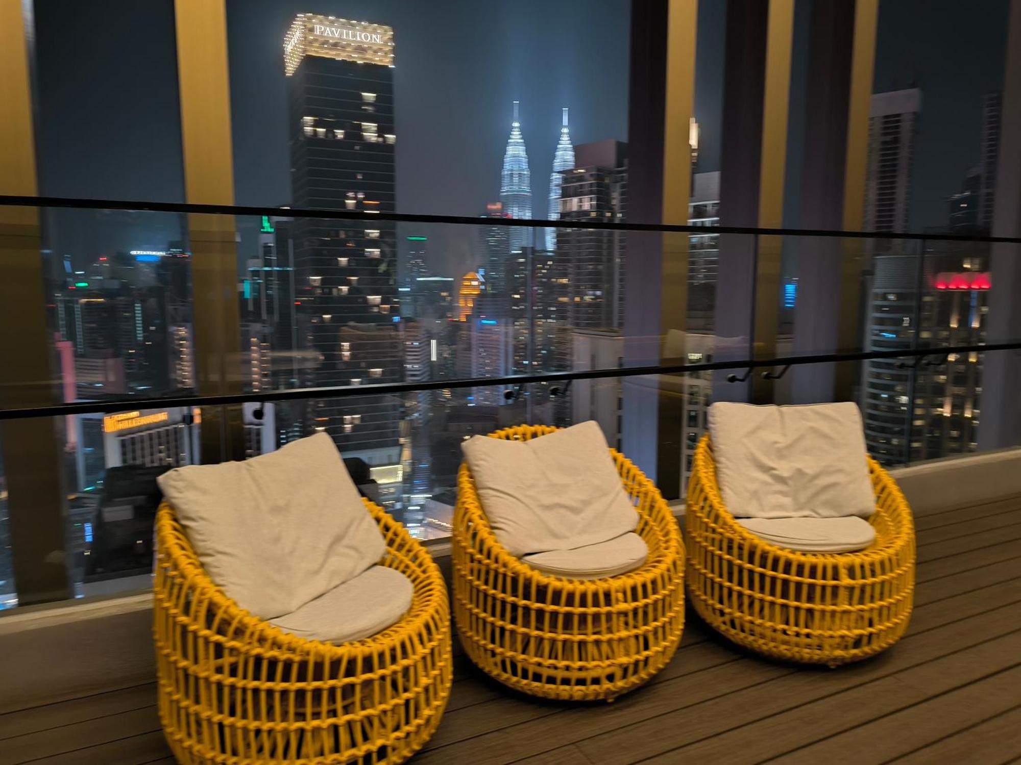 Axon Service Suites At Bukit Bintang Kl Куала-Лумпур Экстерьер фото
